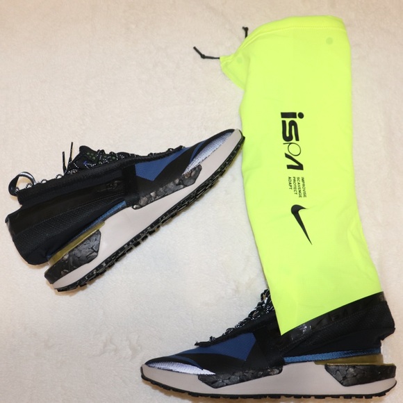 Shoes - Picture 1 of 9